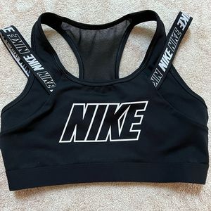 NIKE sports bra